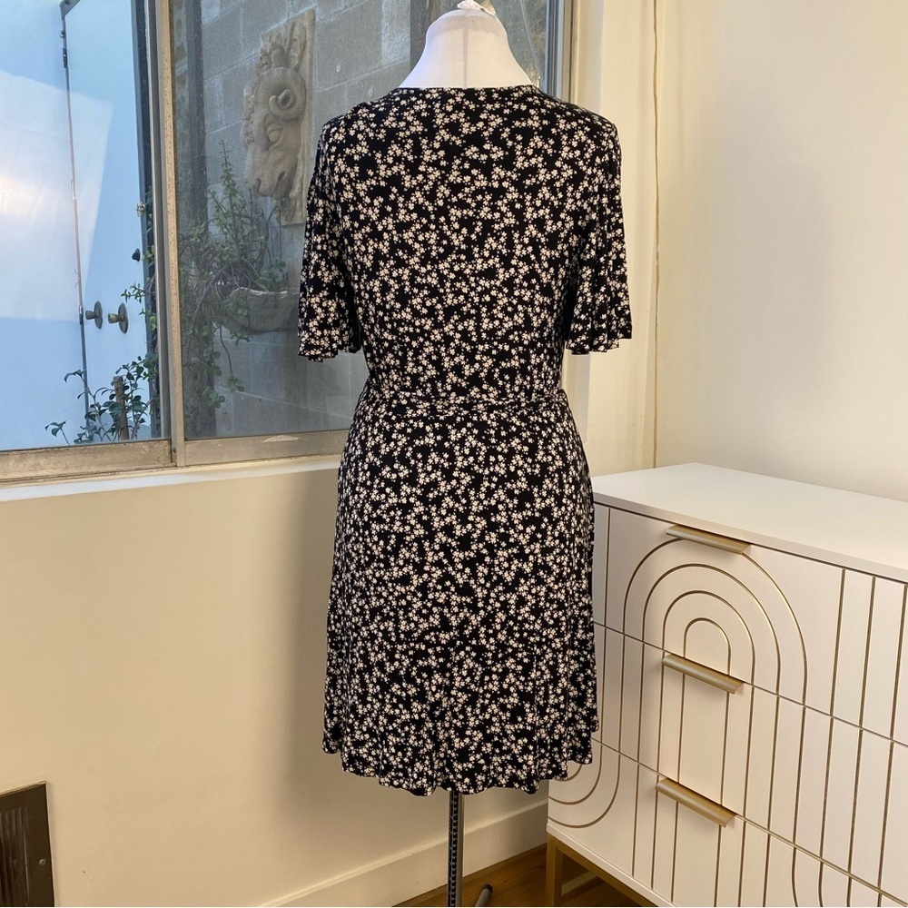 French Connection Parisian Ditsy Floral Flutter Sleeves Pockets Dress, Sz 6 - Picture 5 of 9
